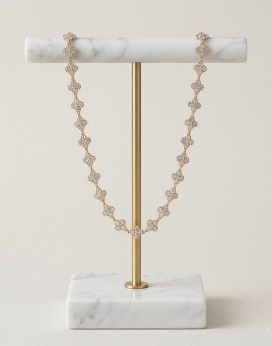 Collana flower cloud