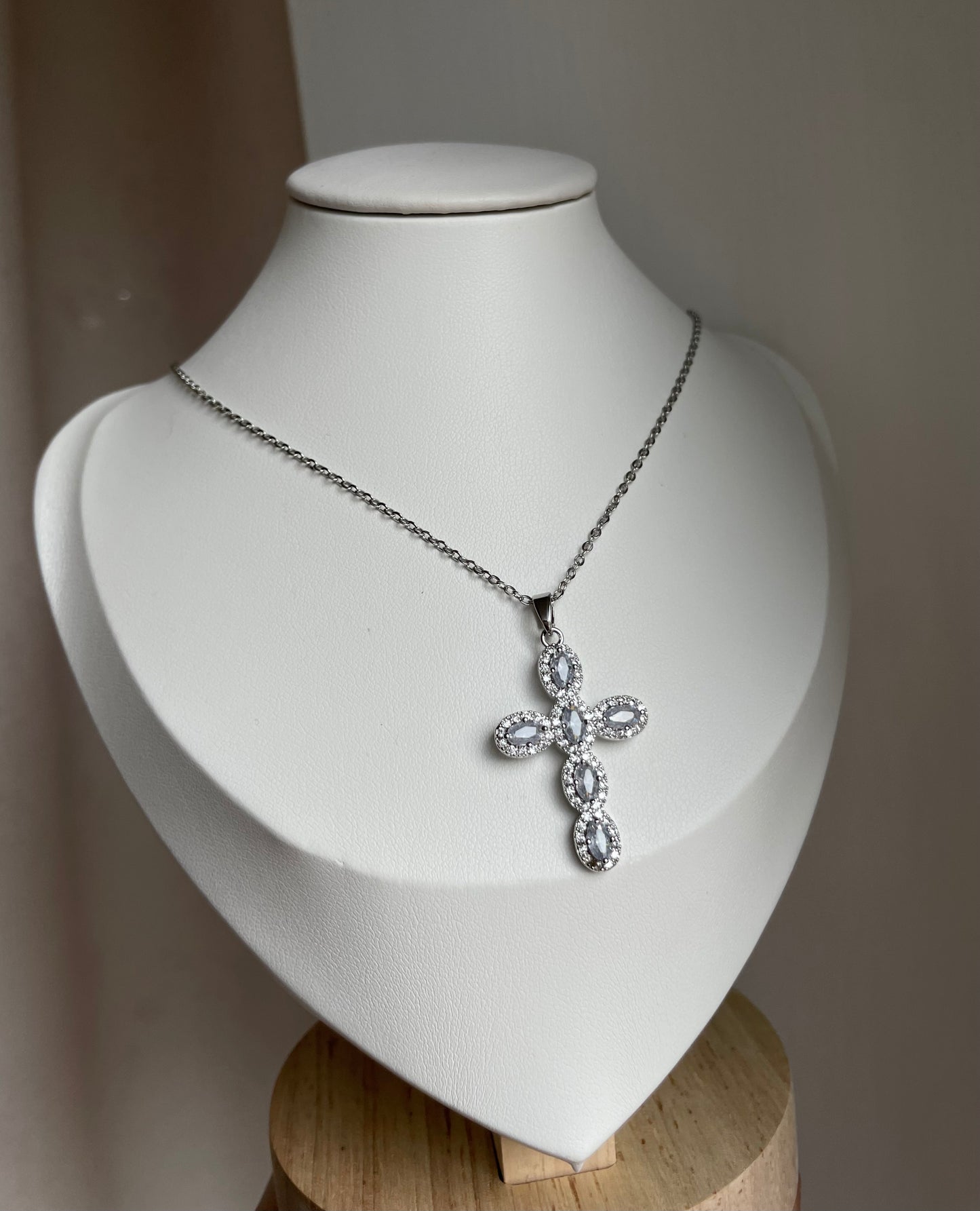 Collana croce zirconata