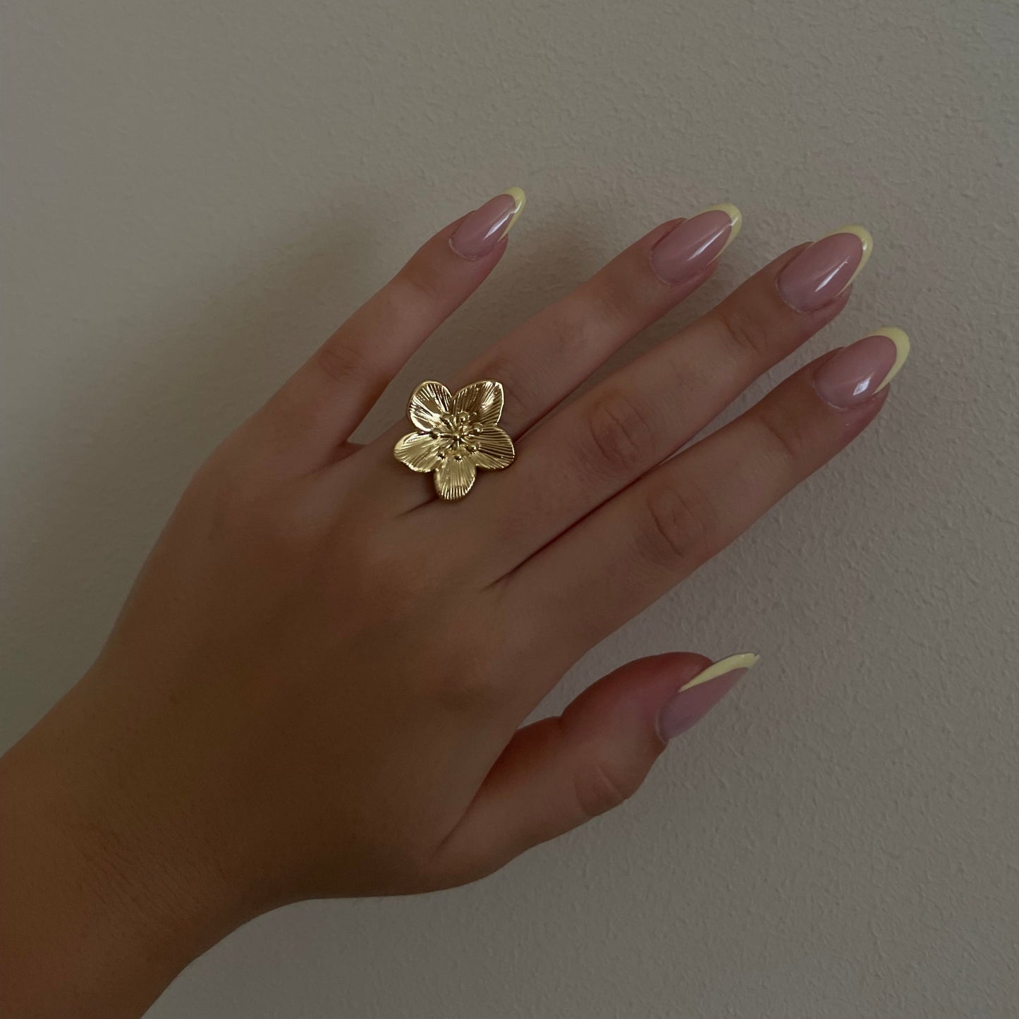 Anello fiore classic