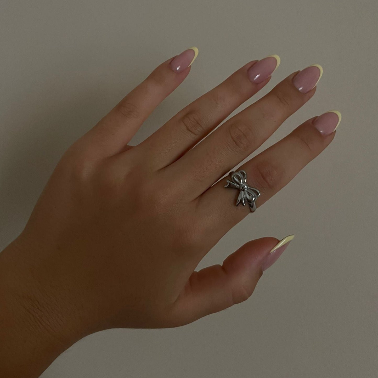 Anello fiocchetto vintage